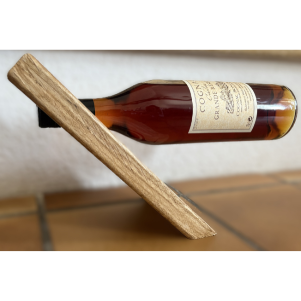 support magique bouteille en chêne avec découpe verre sami creascions